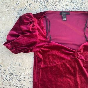 Red Velvet Short Puff Sleeve Top
